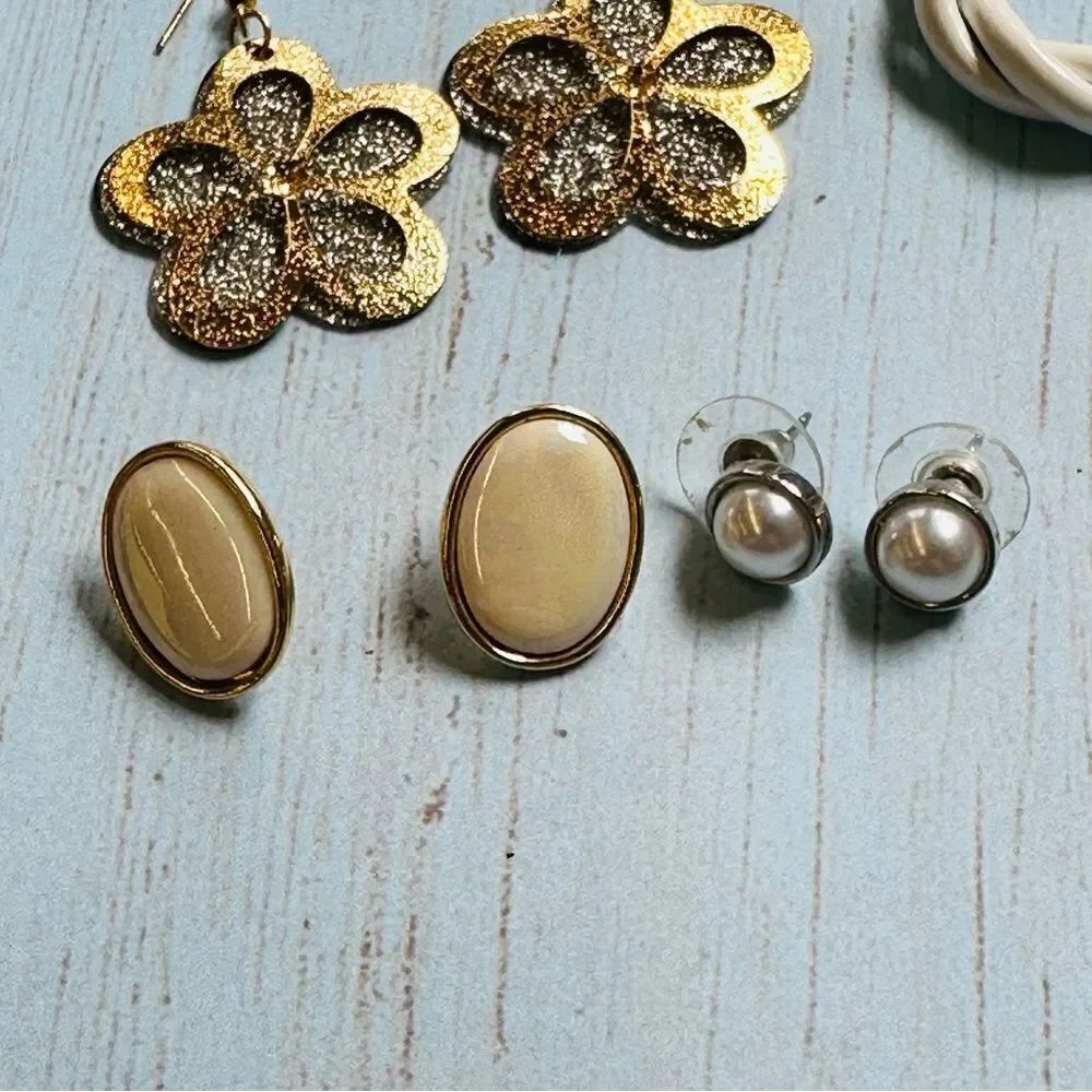 Earring Bundle - Picture 5 of 5
